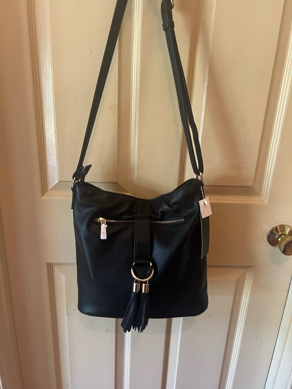 Classic Black Tassel Shoulder Bag with Adjustable Strap